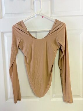 aerie smoothez Long-Sleeve Scoop Neck Bodysuit in Nude Tan
